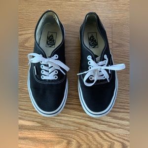 Vans Women’s Size 8 Black and White
